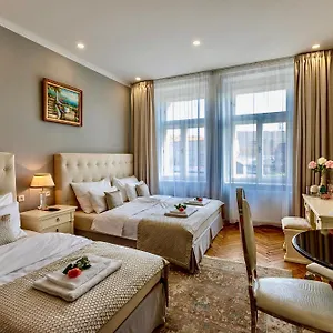 Slabur Apart Otel Prag